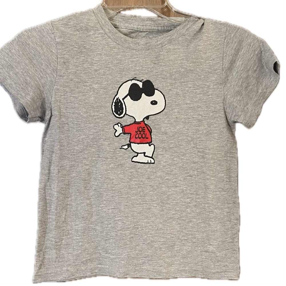 SNOOPY “JOE COOL” Standing Kid’s T-Shirt - Size: XS